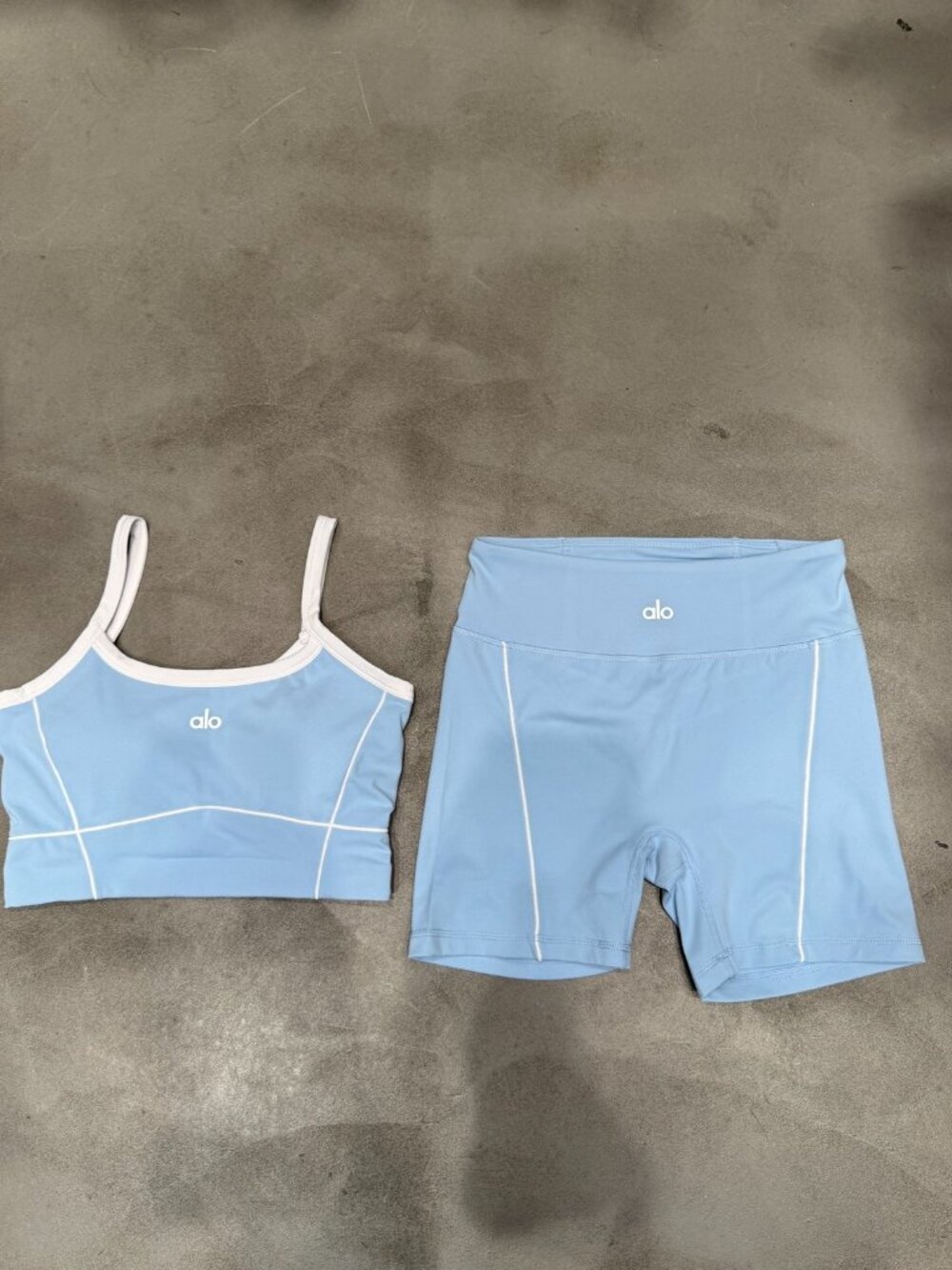Alo Yoga Light Blue Contrast Stitch Matching Workout Set S - Picture 6 of 7